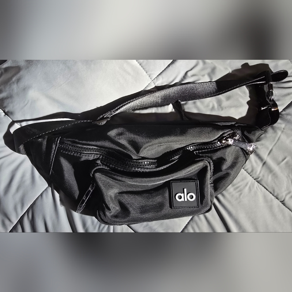 ALO Explorer Fanny Pack New Without Tags